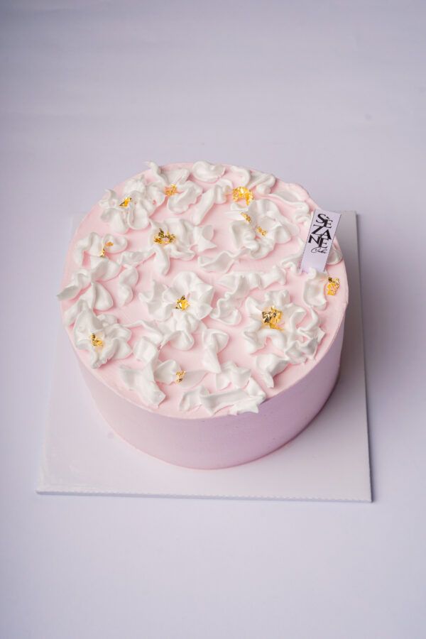 Lychee Vanilla Cream Cake