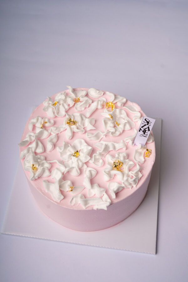 Lychee Vanilla Cream Cake