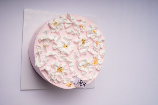 Lychee Vanilla Cream Cake