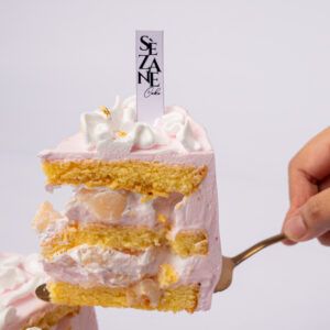 Lychee Vanilla Cream Cake