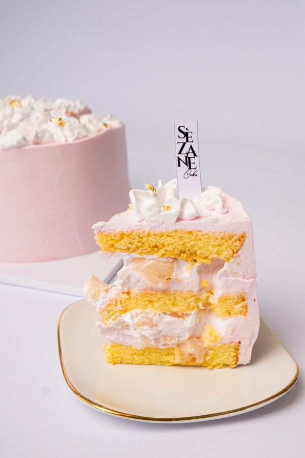 Lychee Vanilla Cream Cake