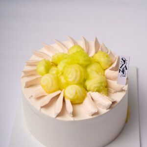 Melon Cream Cake