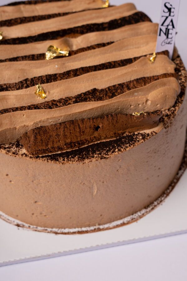 Tiramisu Cake