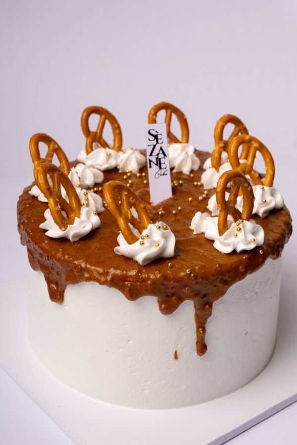 Lotus Biscoff Cake