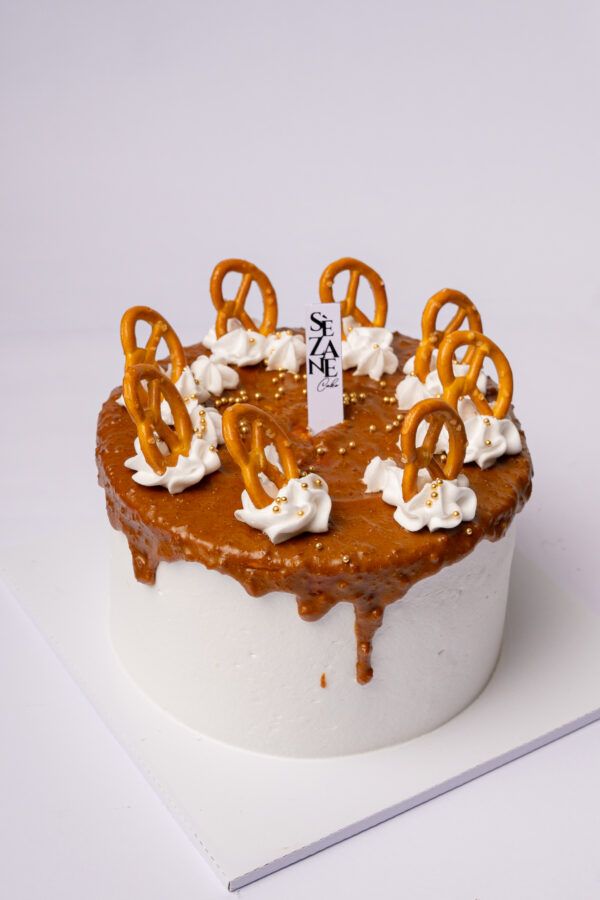 Lotus Biscoff Cake