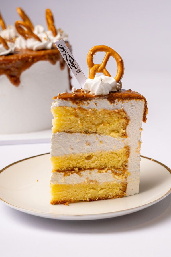 Lotus Biscoff Cake