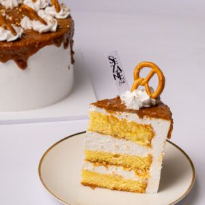 Lotus Biscoff Cake
