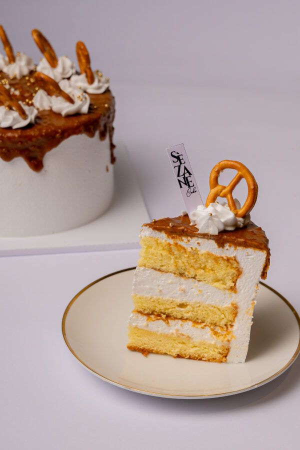 Lotus Biscoff Cake