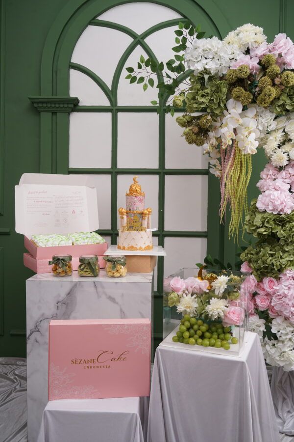 Sezane Cake